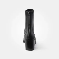 Ankle boot