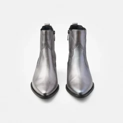 Ankle boot