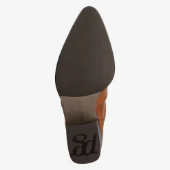 Ankle boot