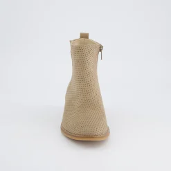 Ankle boot