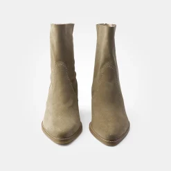 Ankle boot