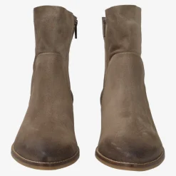Ankle boot
