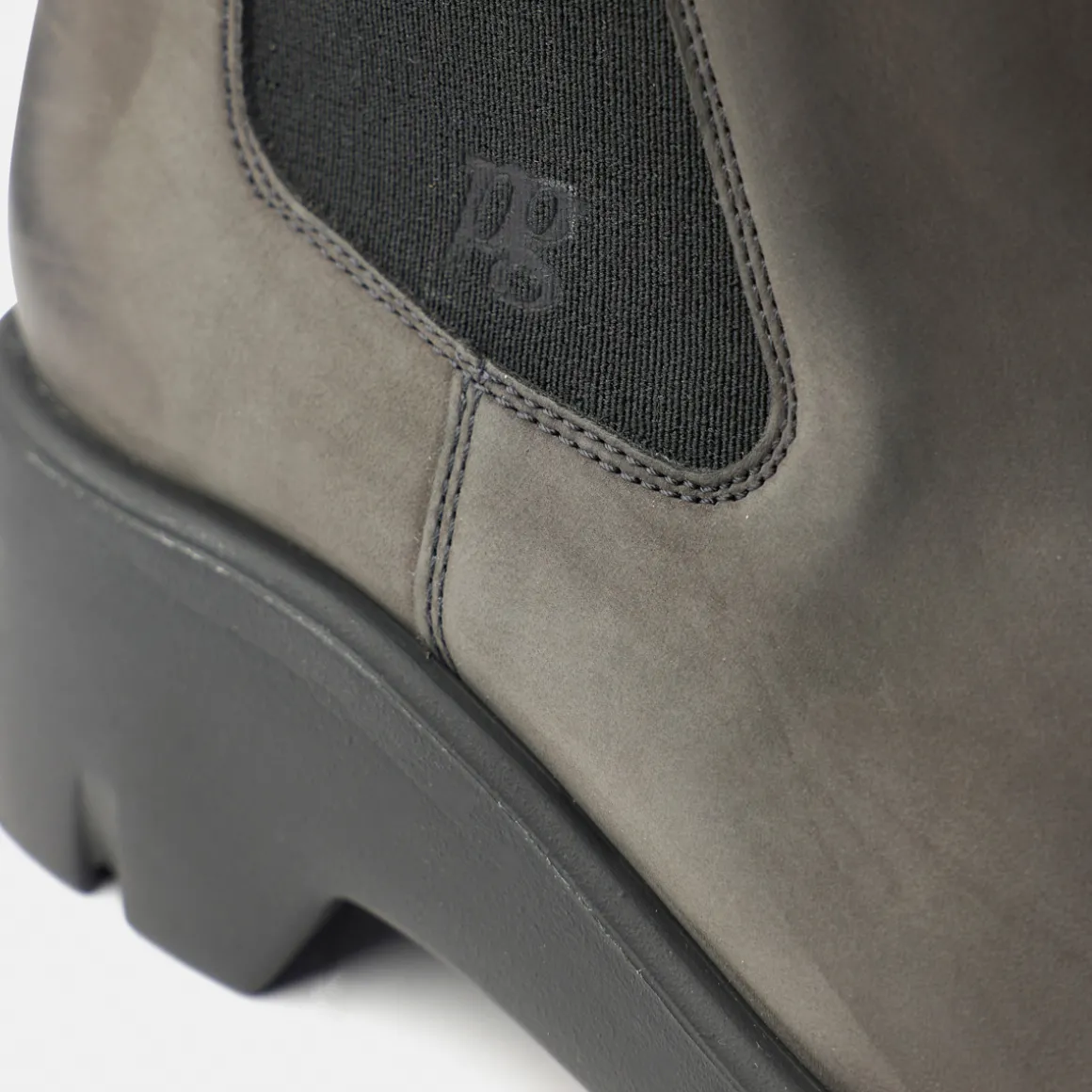 Chelsea boots