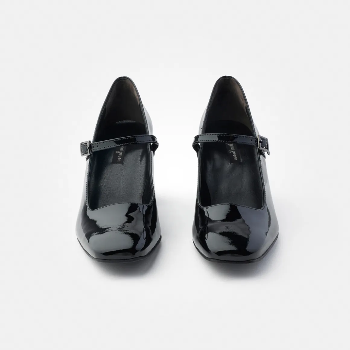 Clasp pumps