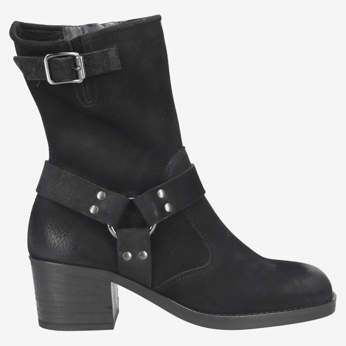 Lace-up ankle boot