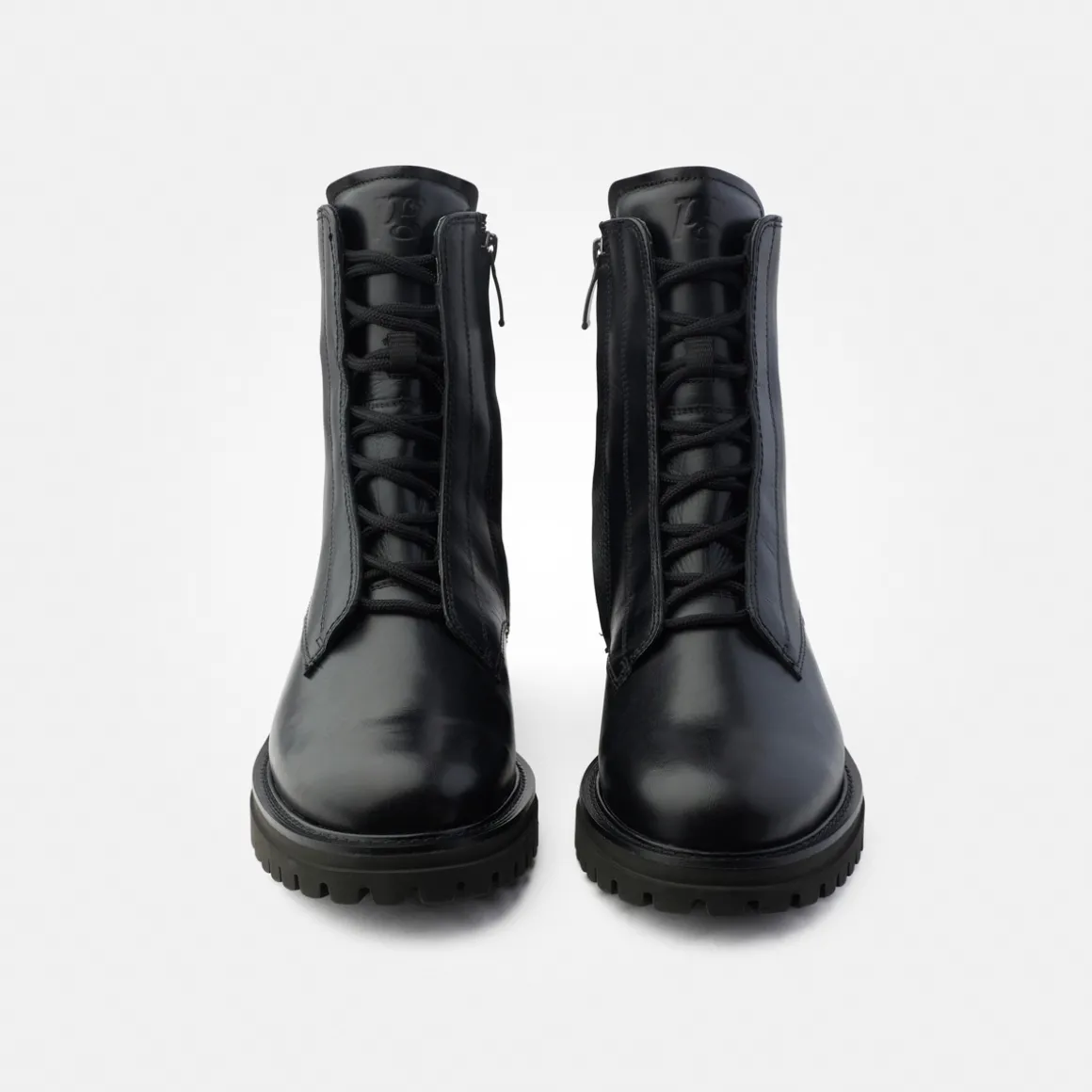 Lace-up ankle boot with Gore-Tex