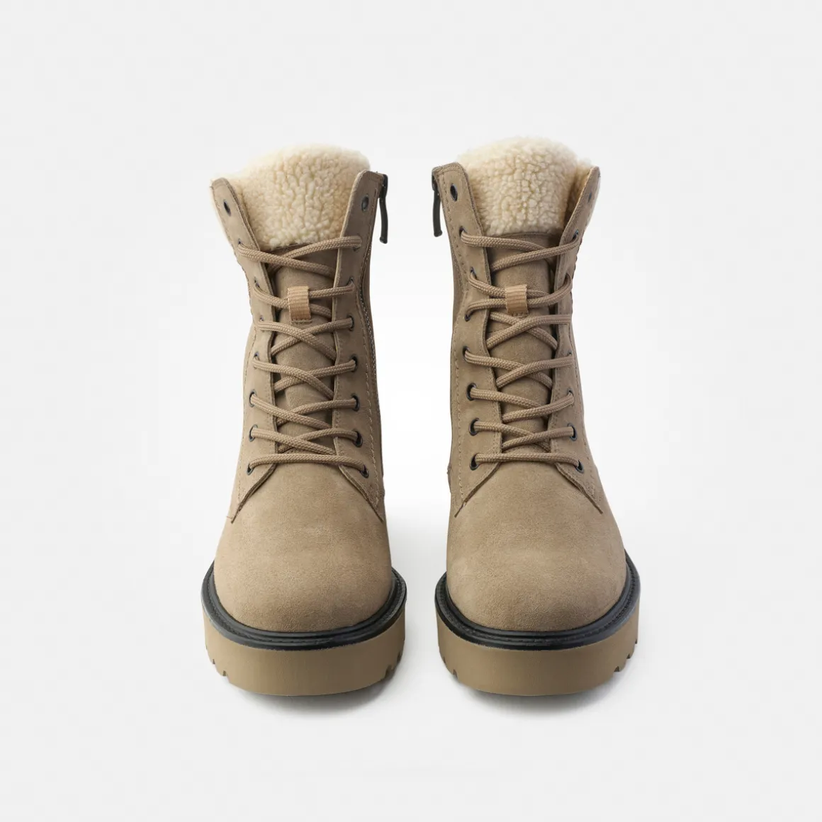Lace-up ankle boot with Gore-Tex
