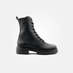 Lace-up bootie
