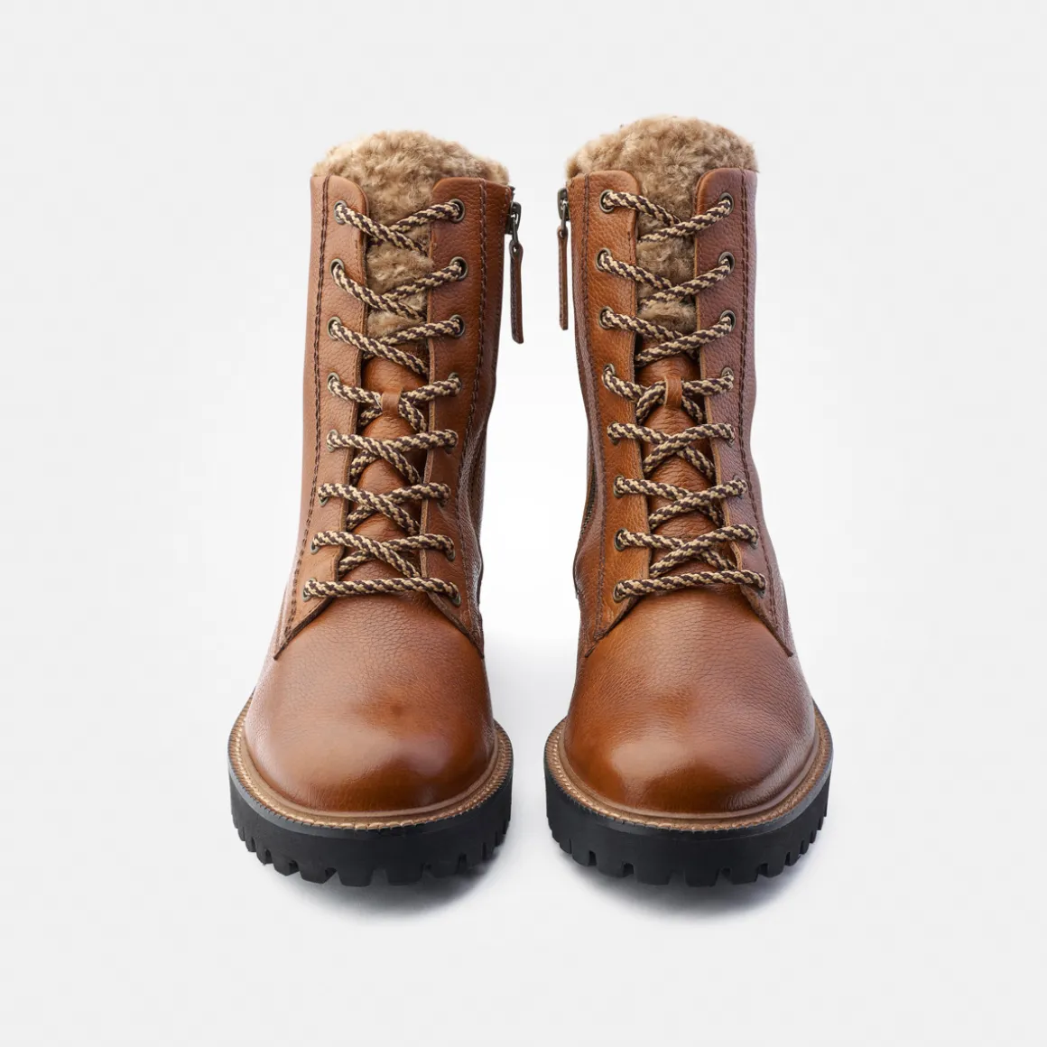 Lace-up bootie with warm lining