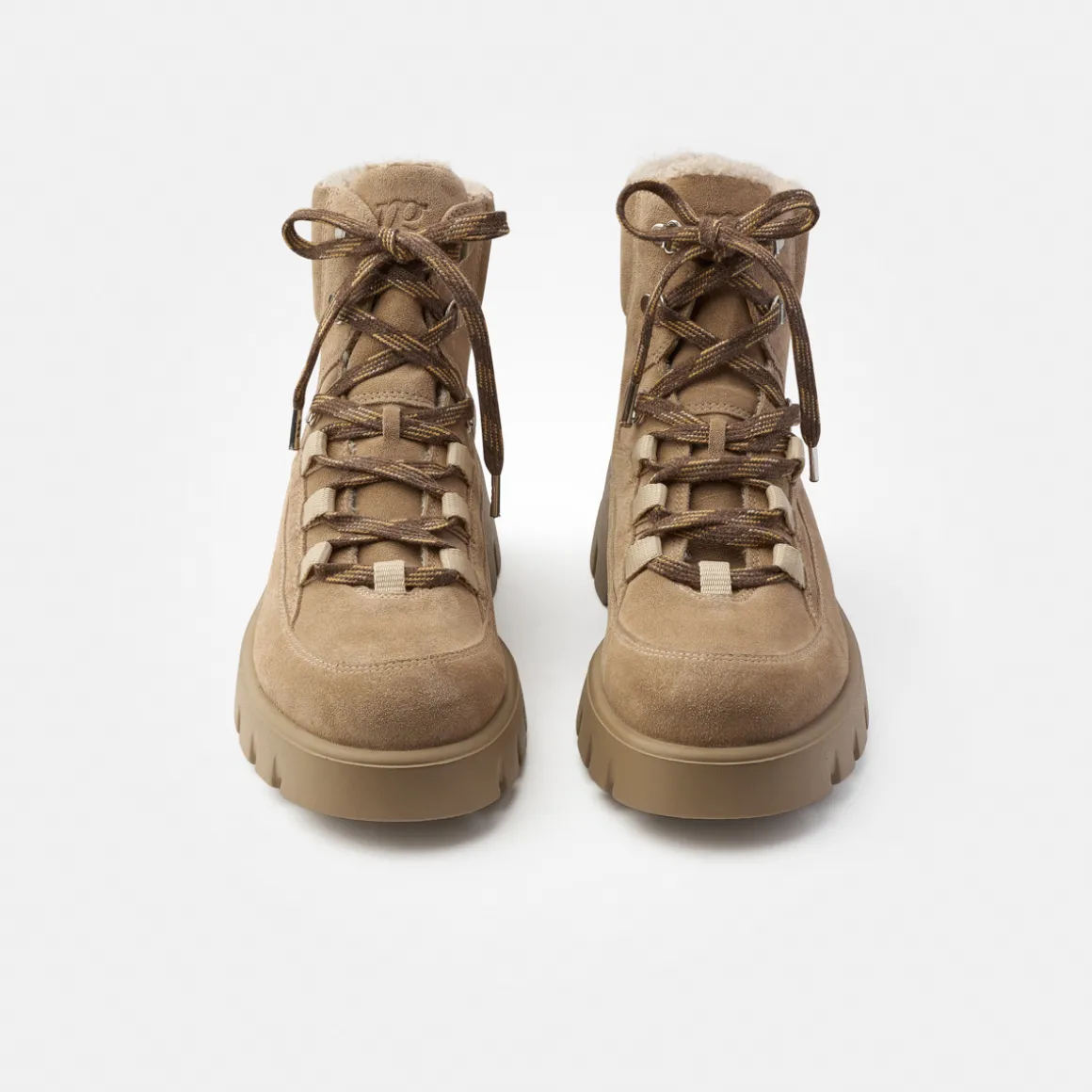 Lace-up bootie with warm lining