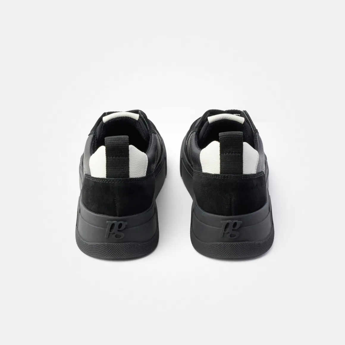 Pauls with removable footbed