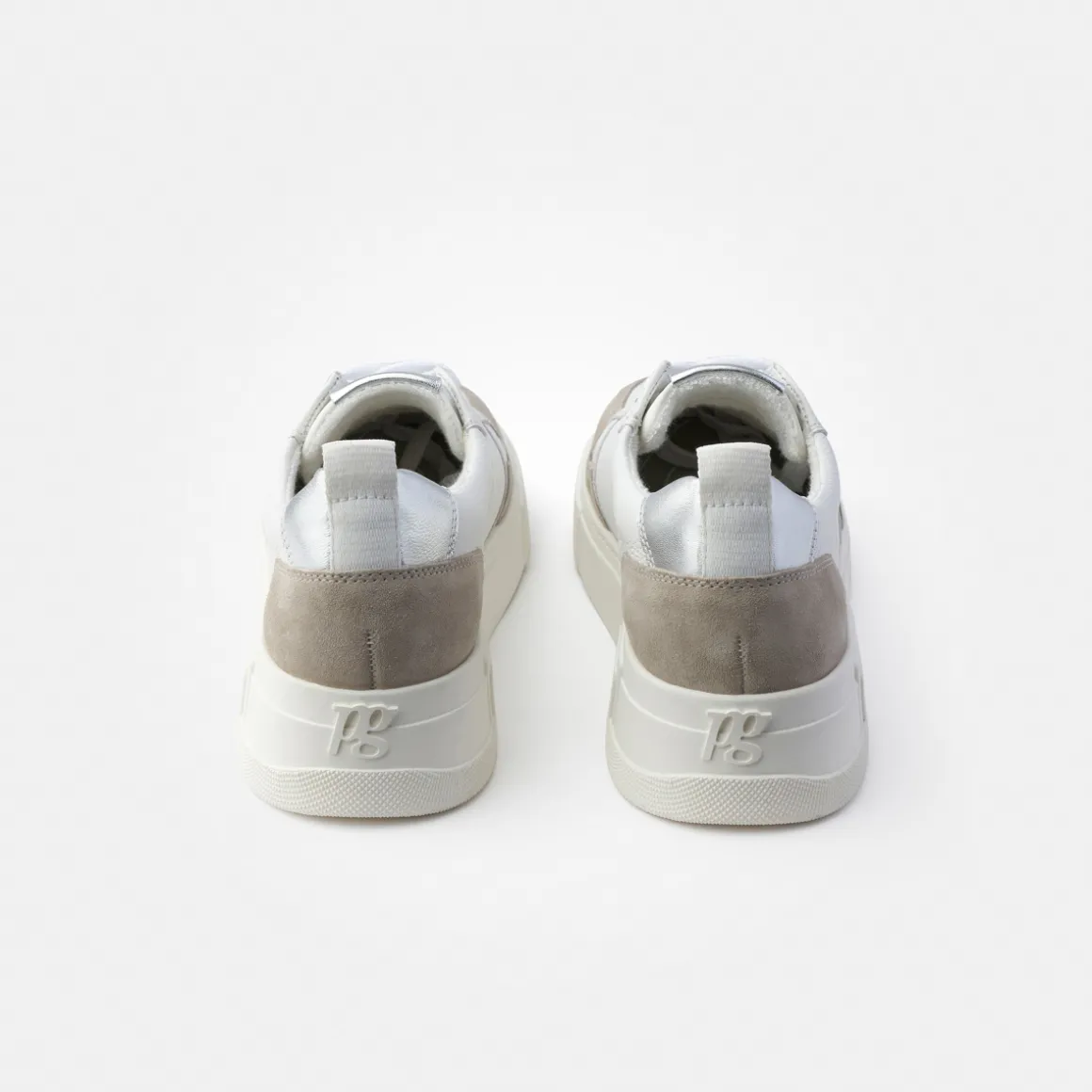Pauls with removable footbed