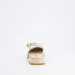 Sandal