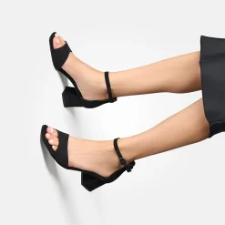 Sandal