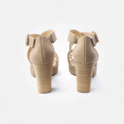 Sandal