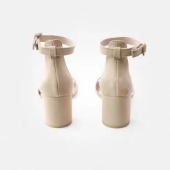 Sandal