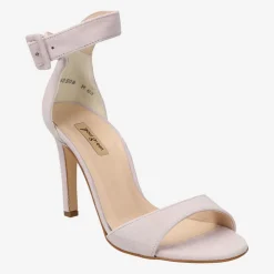 Strappy sandal