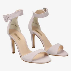 Strappy sandal