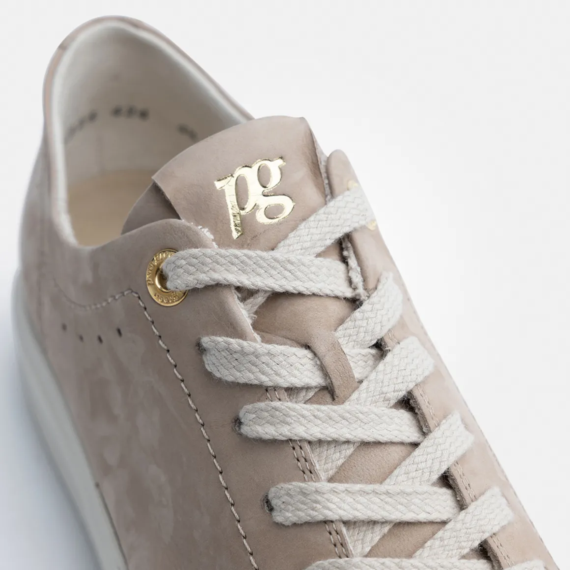 SUPER SOFT Pauls with removable footbed
