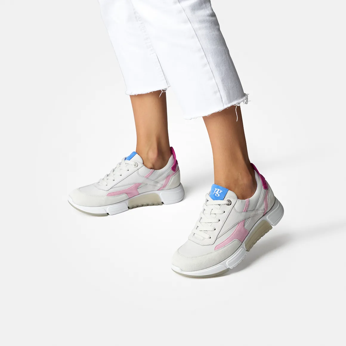 SUPER SOFT sneaker with removable footbed
